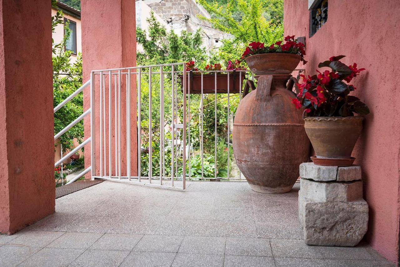 Borgo San Lorenzello Esterno foto