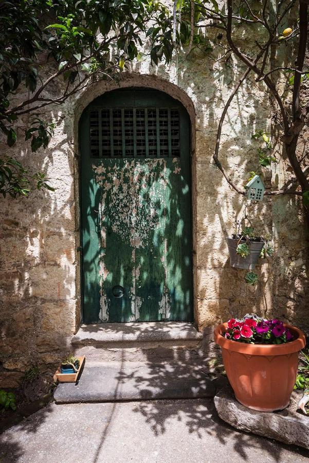 Borgo San Lorenzello Esterno foto