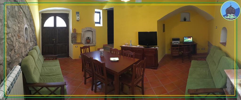 Borgo San Lorenzello Esterno foto